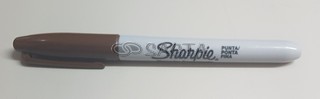 MARCADOR SHARPIE PERMANENTE FINO MARRON