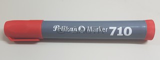 MARCADOR PELIKAN 710 SOLVENTE - PUNTA CHATA - ROJO